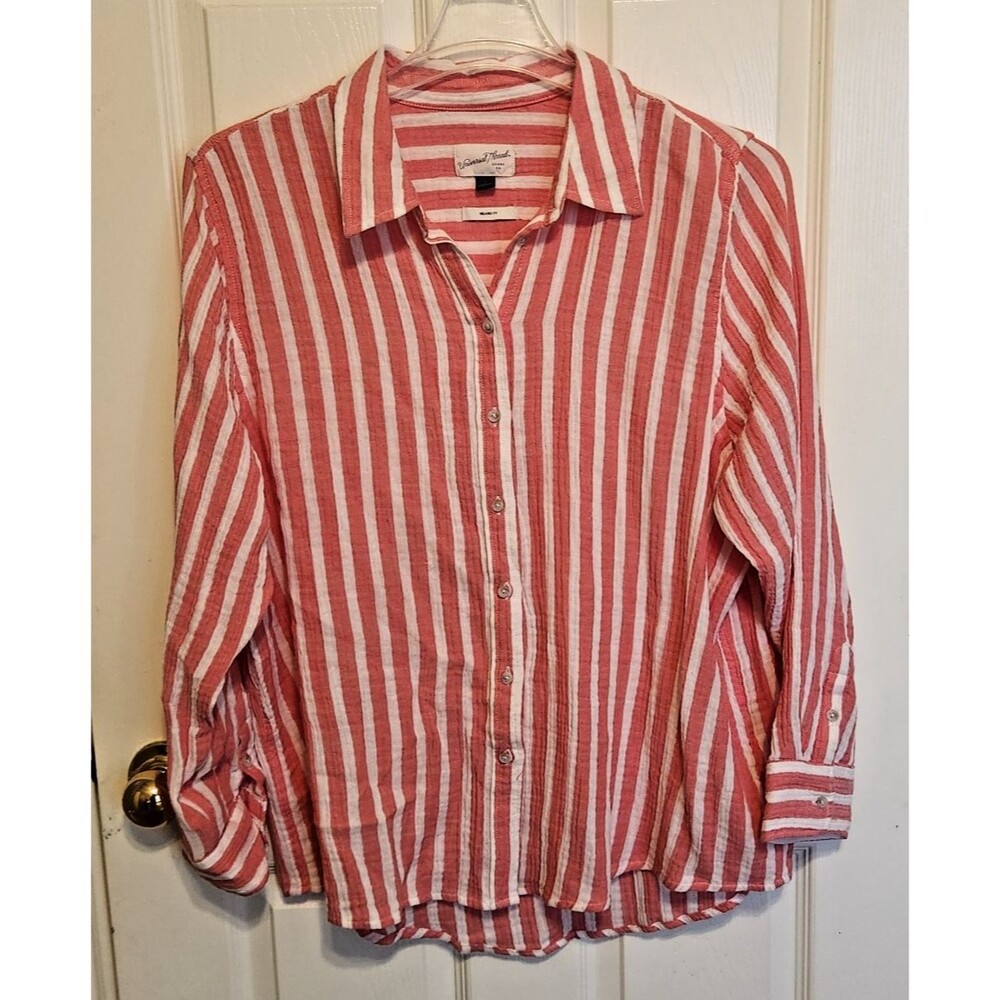 Universal Thread Women's Large Coral Pink White Striped Relaxed Fit Button Down